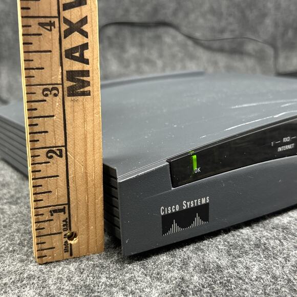 Cisco Systems 800 Series Router with Power Adapter Black Tested/Works SCRATCHED - Picture 3 of 10